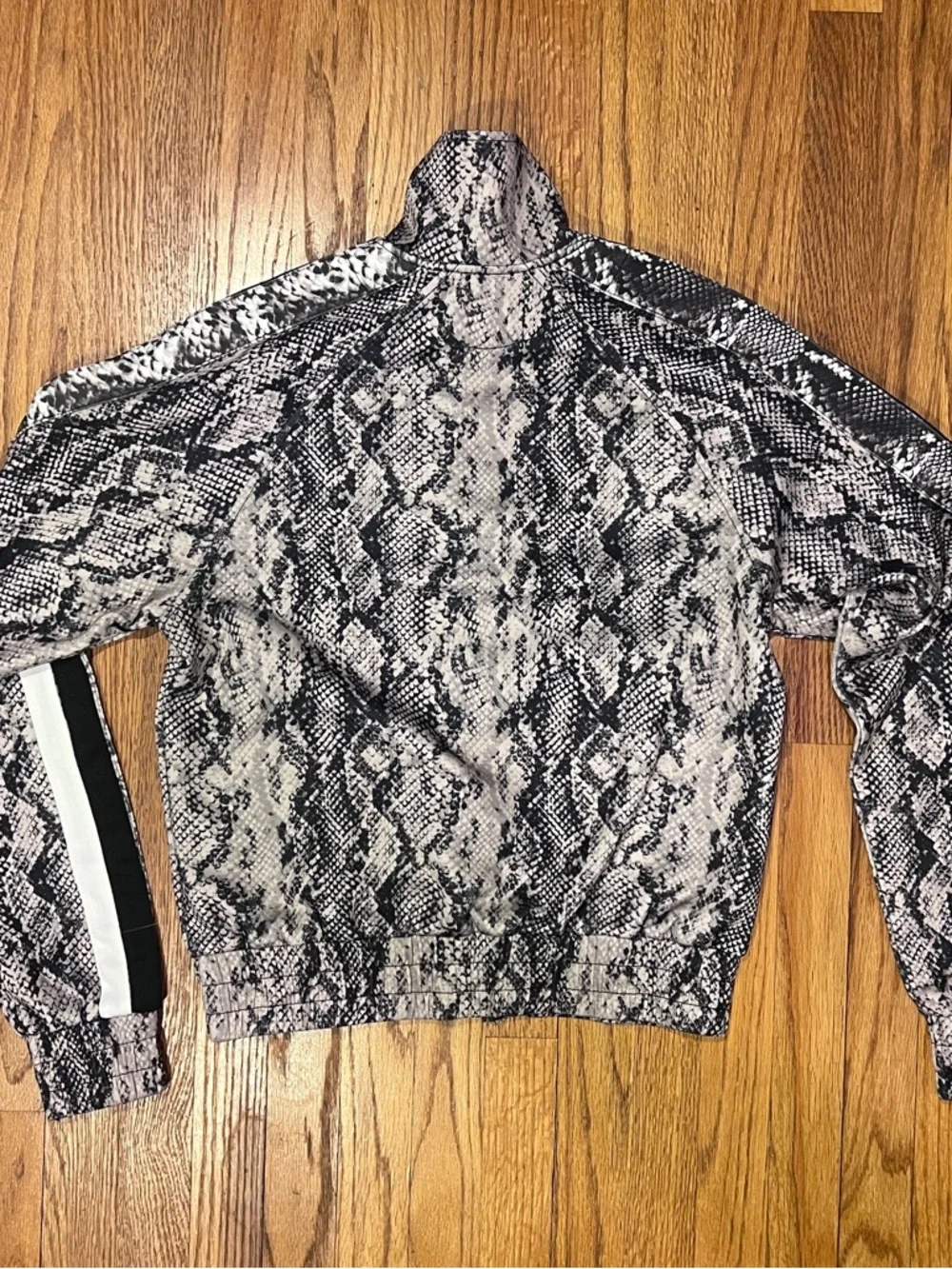 Pam & Gela Snake Print Track Jacket & Pants Set - Picture 6 of 10